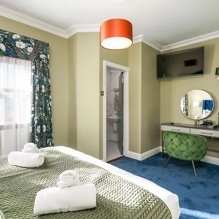 Gate אכסניה קילקני